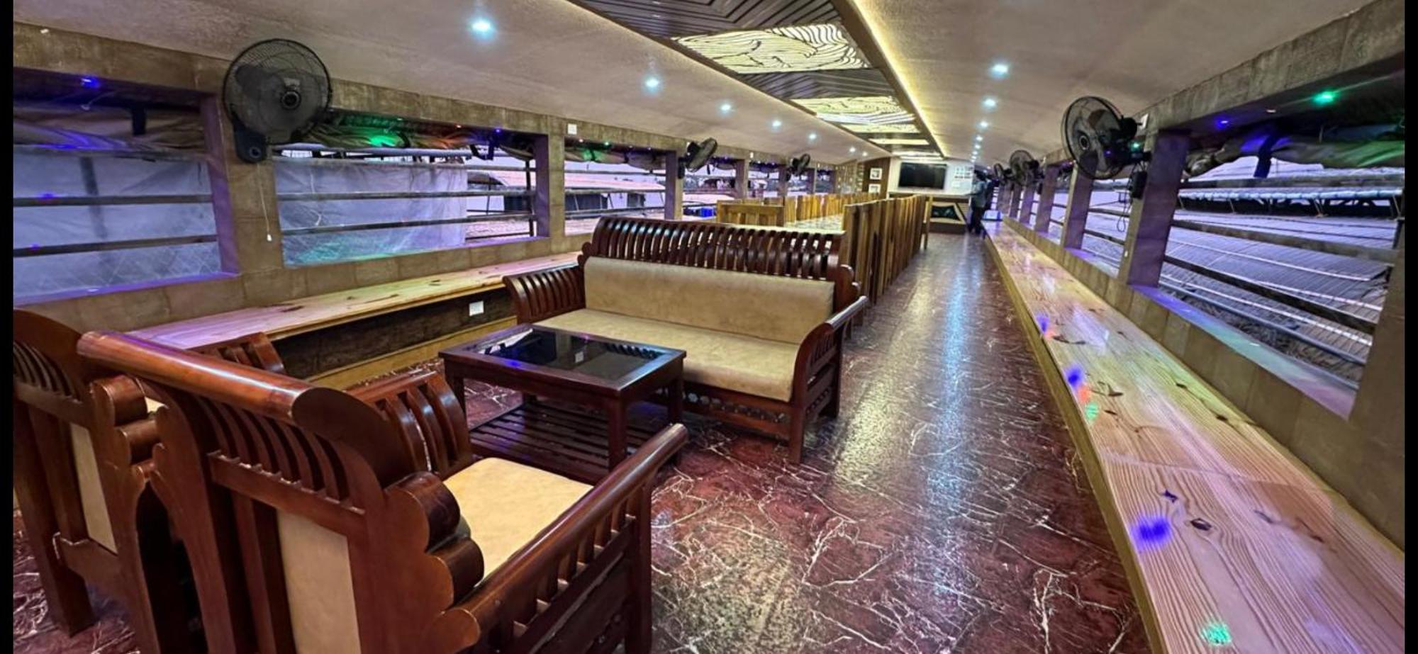 Victoria Houseboats Hotel Alappuzha Buitenkant foto