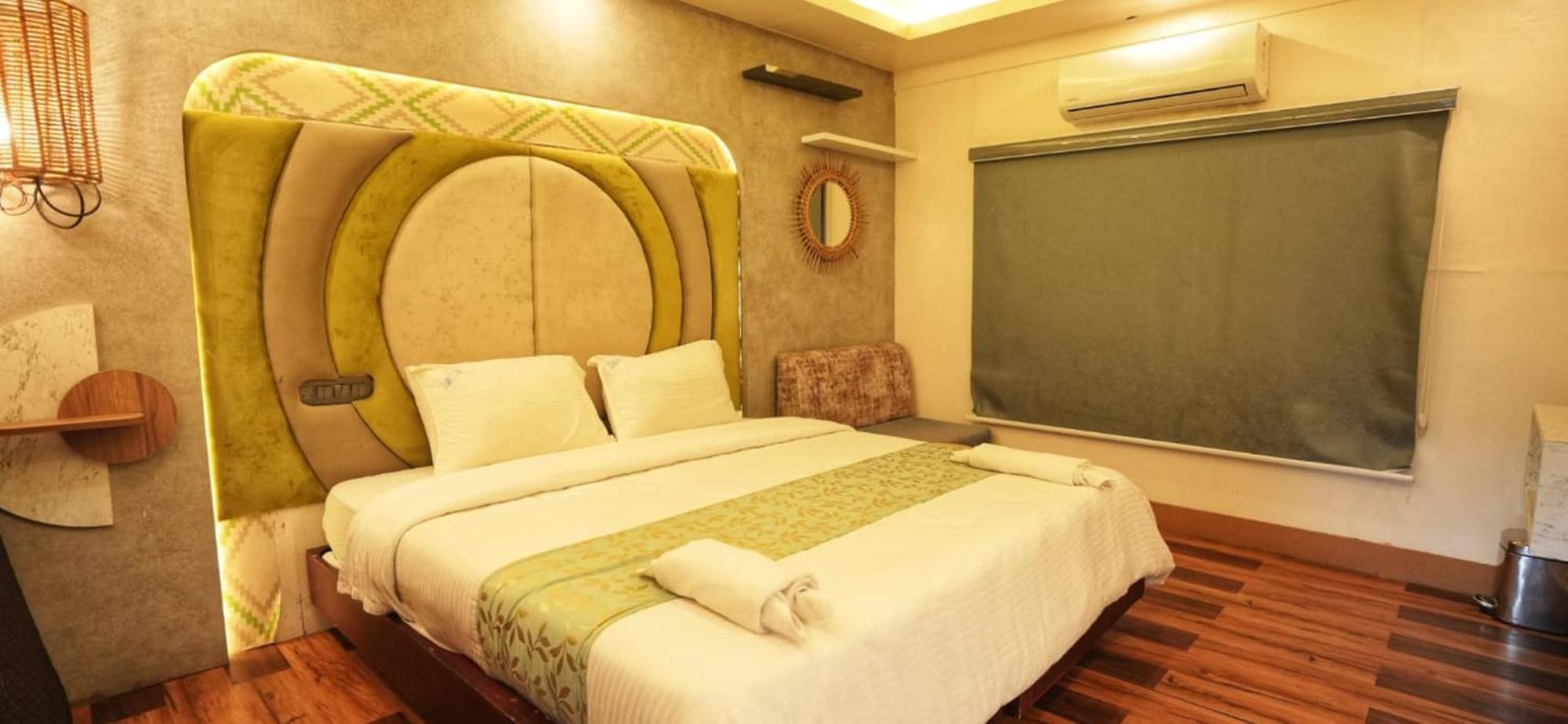 Victoria Houseboats Hotel Alappuzha Buitenkant foto